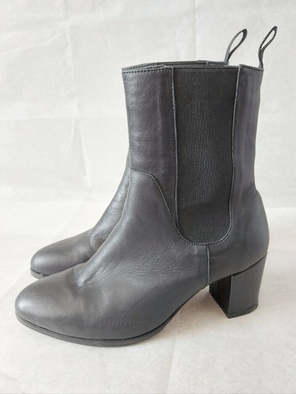 Poppy Barley Black Leather Chelsea Boots Size 6 Mid-Block Heel Pullon Casual
